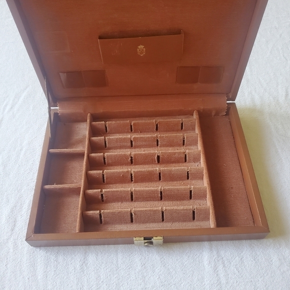 Vintage Buxton Jewelry Box - Picture 7 of 8